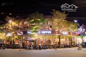 cho thuê lô góc mp phan đình phùng, 150mx2t, vỉa hè siêu rộng, giá thuê 180tr/th lh : 