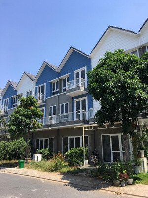 cần bán nhanh nhà nội thất cơ bản kdc park riverside, bưng ông thoàn, giá 10,7 tỷ/căn