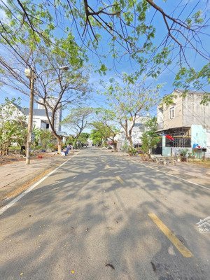 bán đất đẹp kdc châu thới 5x20 chỉ 4,9 tỉ tiện xây nhà kinh doanh, khu đẹp dân trí- lh 