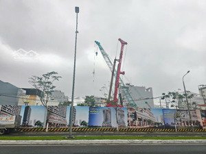 ngộp bank ! bán lô đất vương thừa vũ - 270m2 ngang 15m - thông biển - hướng nam , gần hồ nghinh