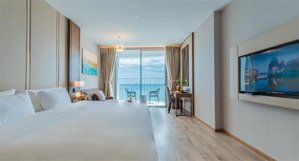 căn hộ studio panorama tầng cao, view phố biển