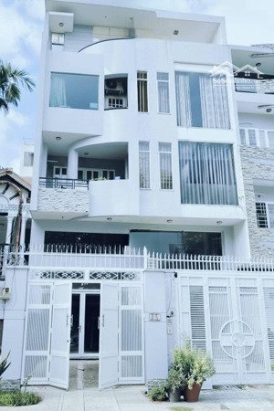 cho thuê nhà chính chủ 3x đường số 2 (c/x đô thành) q3. dt: 4x(8x22m) 1trệt 3lầu st (nhà mới đẹp)