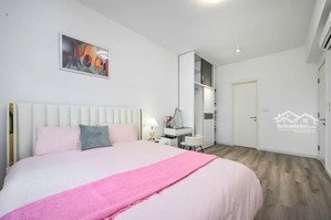 chính chủ cần bán gấp chcc xi grand court 90m2 3pn 2wc 8.2 tỷ có sổ. đt: gặp cường