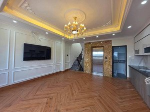 bán nhanh nhà phố nguyễn lương bằng,thang máy, ngõ nông, cách ô tô 10m nhà đẹp ở ngay 45m2 6t