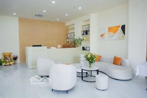 cho thuê nhà mặt phố đào tấn dt 55 m2 x 4,5 tầng, mt 8 m có vỉa hè rộng