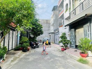 hàng hiếm linh trung đất 4x15 vuông vức đường 6m có vỉa hè 5.2 tỷ