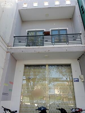 Cho thuê nhà mặt tiền đường 30/4 gần ngã 4 trần hoàng na