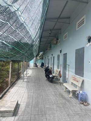 dãy trọ 196m2 có 8 phòng cho thuê 1tr2 /tháng ở đ.suối sâu xã an tịnh trảng bảng, giá 1 tỷ