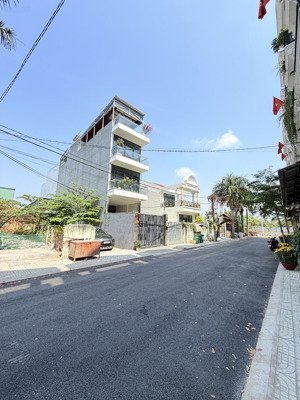 bán lô đất đường 9 mét cực đẹp sát vạn phúc