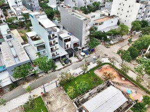 sản phẩm đẹp - giá cực tốt: thích hợp đầu tư lâu dài. tòa 2 tầng khu đông trà. sát fpt