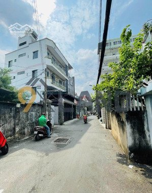 bán chdv 12phòng 116m2 - đường ôtô thông thoáng - thu nhập 30tr ngay võ văn ngân, cao đẳng xây dựng