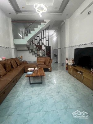 chủ bán nhà sát làng đại học quốc gia thành phố hồ chí minh