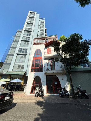 ngang 7m mặt tiền trung tâm quận 3 mt ngô thời nhiệm p7 q3, dt 7x6m kết cấu 4 tầng giá 20 tỷ