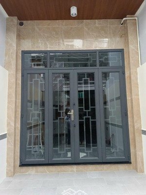 nhà mới cho thuê gia đình ở tại 791 trần xuân soạn gần q1