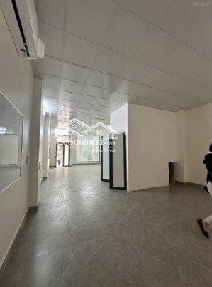 cho thuê shophouse tại kđt carnaby nguyễn xiển, dt 93 m2 x 5 tầng, ô tô đỗ cửa, thiết bị hiện đại