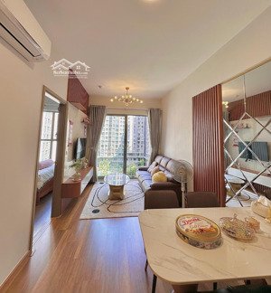 đổi căn diện tích lớn, cần bán lại căn 59m có nội thất như hình, giá 2 tỷ 85 (102%). view hồ bơi