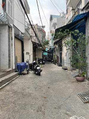 dương bá trạc-4tầng-hẻm 5m-chĩ 1 căn ra mặt tiền-4p ngũ-5wc-chĩ 2phút có mặt quận 1-