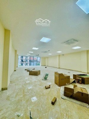 bán toà văn phòng phố đức diễn, hà nội. dt 144m x 6 nổi 1 hầm, mt 8m. thông sàn, thang máy, pccc.