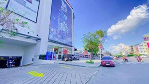 cho thuê nhà 3 tầng mặt tiền hùng vương kế vincom 20 triệu