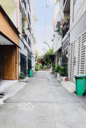 bán lô đất hxh đường số 2 thạnh mỹ lợi cách nguyễn thị định 200m