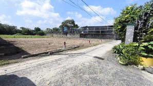 tôi chính chủ cần bán lô đất góc 2 mặt tiền ngay trung tâm hành chính xã thái mỹ - giá chỉ hơn 1 tỷ