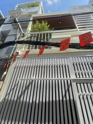 nhà ngay tt quận 10 - 3 tầng - 45.22m2 - 7.8 tỷ
