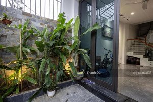 cho thuê nhà nguyên căn nguyễn văn linh - thạch bàn - full nội thất, 38m2 5 tầng ô tô giá 13 tr