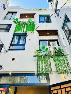 chính chủ cần bán nhà căn trên đường nguyễn hữu cầu - phường tân định - quận 1