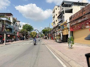 bán nhà 2 tầng - dt 82.3m2 vuông đẹp - đường thông ôtô - hoàng diệu 2 - thủ đức