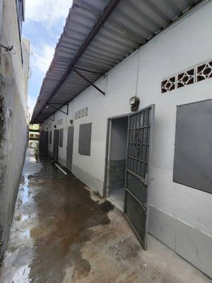 bán dãy trọ đs5 linh xuân, dòng tiền 18tr/th, dt 142m2 (6x24,5m), thủ đức, nhỉnh 6 tỷ