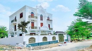 kẹt tiền cần bán lỗ lô biên hòa new city ngay sân golf long thành giá 1,7tỷ hỗ trợ vay 