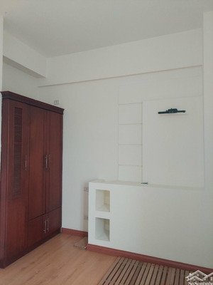 rất gấp! cần chuyển công tác, chính chủ cần bán căn hộ 3pn 89m2 tại mặt đường phạm ngọc thạch - hn