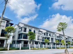 ban biet thu 3 tang tai kdt vsip tu son , so hong chinh chu , gia tot nhat , chi hon 12 ty