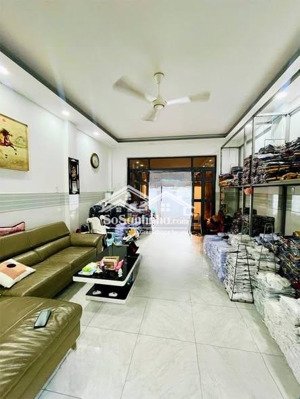 giảm 500tr nhà 4 tầng đường xe tải âu cơ 65m2 chỉ 8 tỷ nhỉnh còn thương lượng