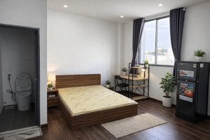 mới 100% cho thuê cc mini , chdv , 1pn ,1wc , ban công thoáng mát ,