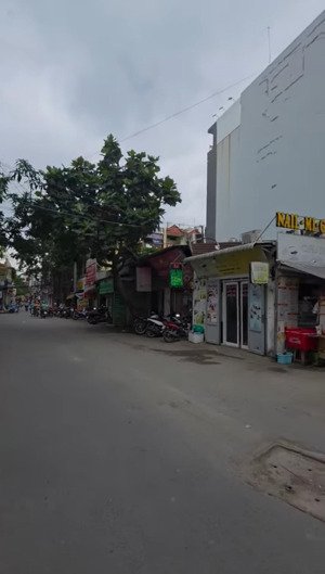 nhà hẻm nhựa thông huỳnh thị hai dt 4x20m đúc lững rộng