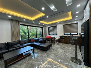 bán căn góc 7 tầng tại yên lãng, đống đa. dt 60m2 x mt 10m. thông sàn, gara ô tô - thang máy