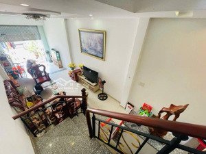 nhà 3 tầng, đ.hiệp thành 44,q.12 đường lớn 10m, có sân thượng- 7,3 tỷ, (còn tl)