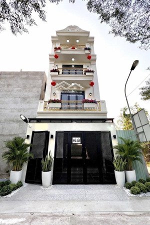 bán nhà phố lê văn lương 5x16m, sát phú mỹ hưng, gần rmit, có hốc thang máy, sổ hồng riêng