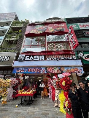 bán nhà mặt tiền đường nguyễn thái học.: (8x20)hđt; 350triệu/th; giá 180tỷ; hầm 5 tầng