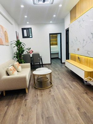 #tập thể tôn đức thắng, tầng 2, nhà mới keng, giá tốt nhất thị trường