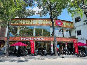 bán gấp siêu phẩm mt đường hoàng sa - quận 3 đang cho highlands thuê 125 triệu/tháng, ngang 16m