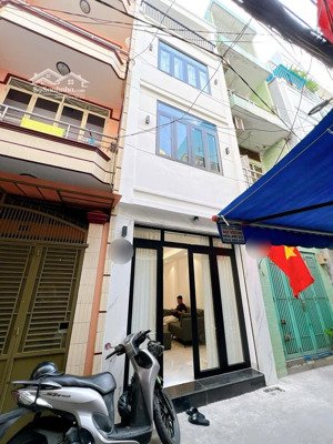 bán nhà hoàng diệu quận 4 - sát mặt tiền - 4 tầng - 5 tỷ - 24m2 - nhà mới xây ở ngay