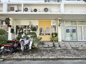 bán shop khu chung cư grand view, phú mỹ hưng dt 89m2 giá chỉ 11,8 tỷ có sổ hồng cầm tay