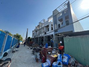 bán nhà khu vực ven sài gòn, giá cả thương lượng trực tiếp với chủ nhà