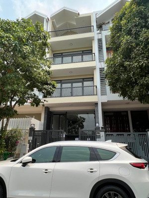 nhà phố him lam kênh tẻ gấp bán 23.8 tỷ đường số view hồ sinh thái