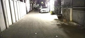 nhà hẻm xe hơi sát mặt tiền nguyễn xí, p26, dt 3.7x15m, 2 lầu, 2 phòng ngủ, giá 7.9 tỷ tl