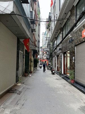 ô tô đỗ cổng phố trương định nhà đẹp 2 thoáng thang máy 65m x6t giá nhỉnh 10 tỷ sổ cc có tl