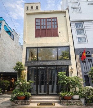 nhà đẹp giá tốt.. vành đai 2 đang khởi công sẽ tăng trưởng mạnh nữa ạ