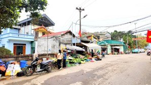 tài chính 5 tỉ có ngay lô đất 120m ful đất ở kinh doanh buôn bán tại hoà thạch quốc oai hà nội